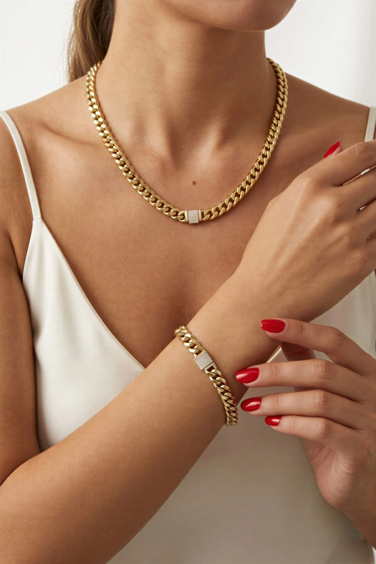 Taş Detay İnce Gurmet Model Kolye ve Bileklik Set