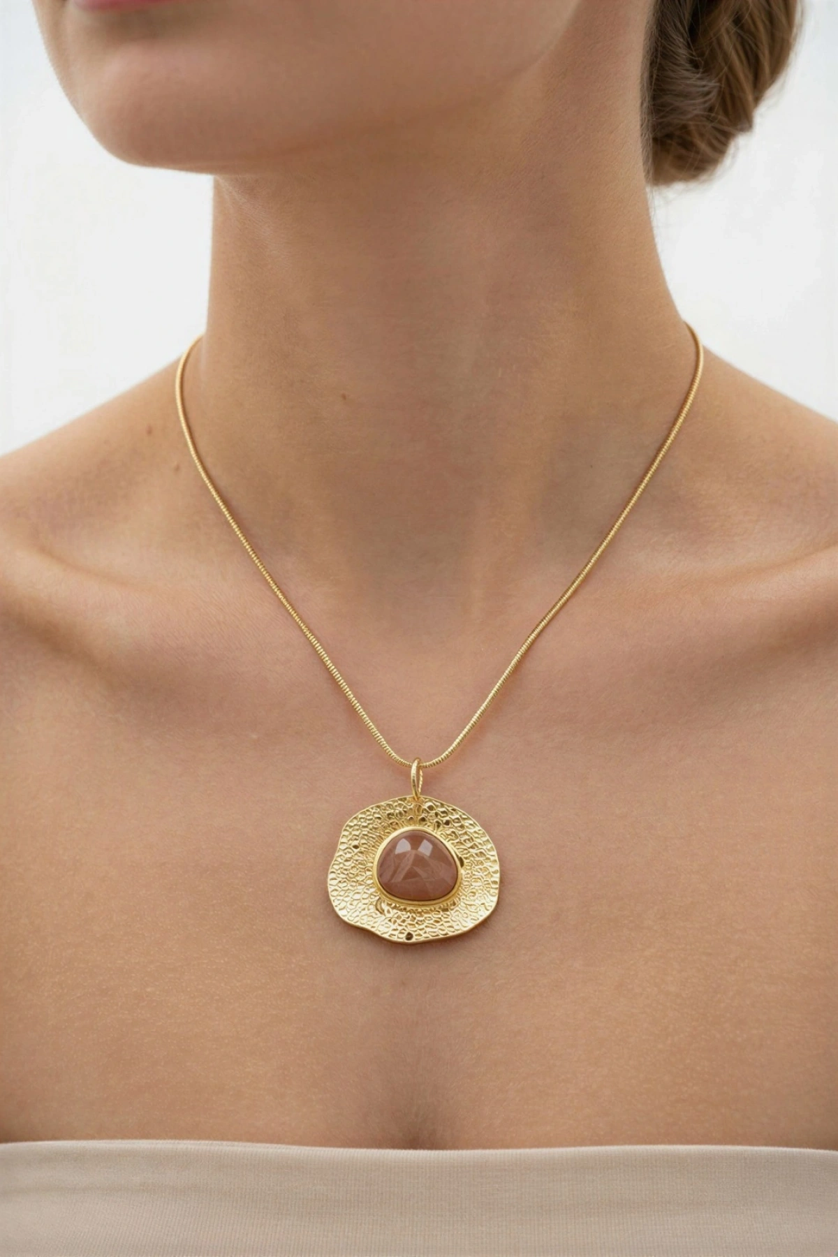 Galaksi Model Açık Kahve Taş Detay Gold Altın Kaplama Kolye