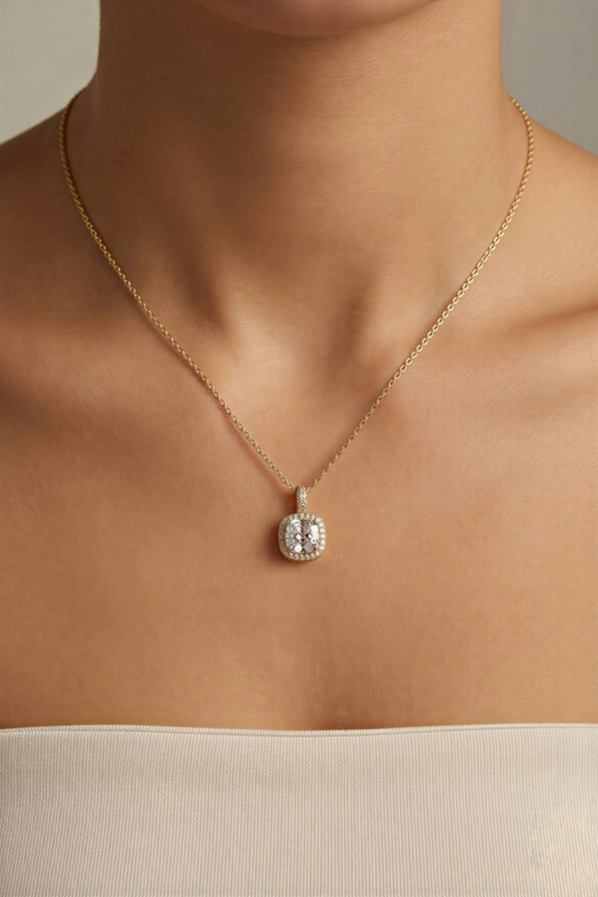 Kare Baget Model Zarif  Gold Altın Kaplama Kolye