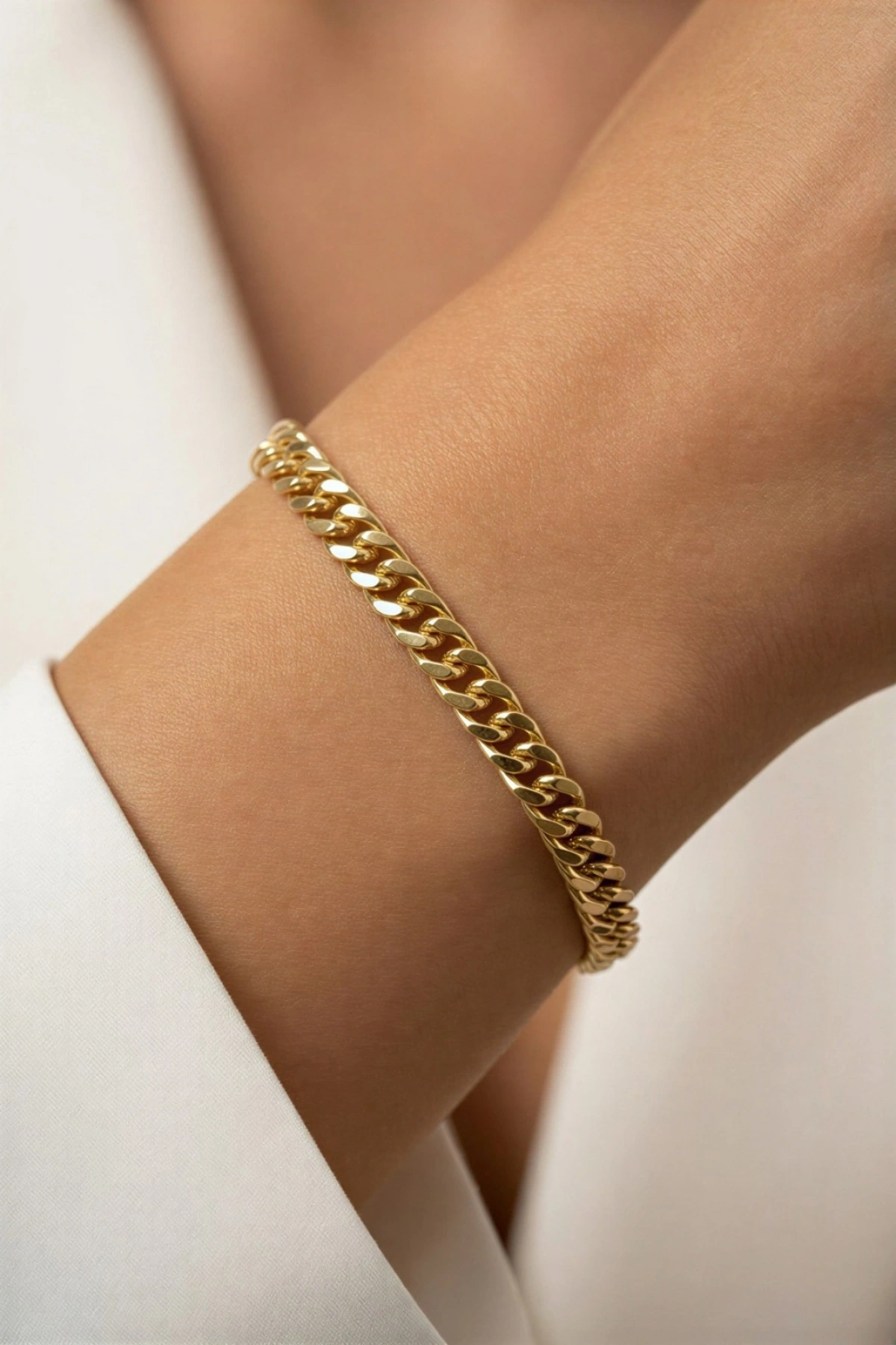 Düz Ezik Bağlı Model Gold Altın Kaplama Bileklik