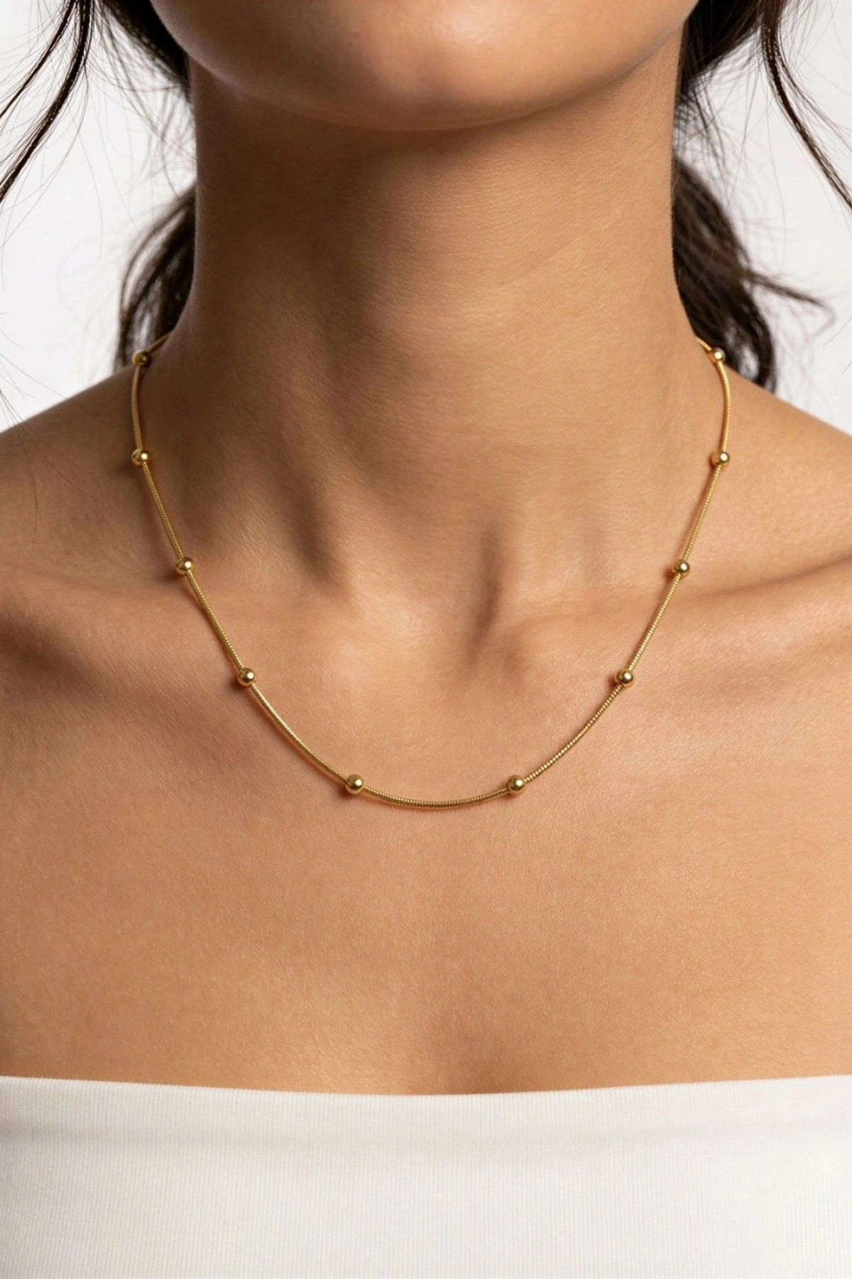 Dorika Model Topçuklu Gold Altın Kaplama Kolye