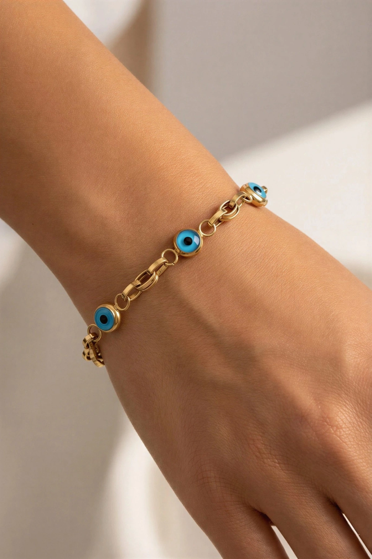 Zeus Zincir Üç Göz Model Gold Altın Kaplama Çelik Bileklik