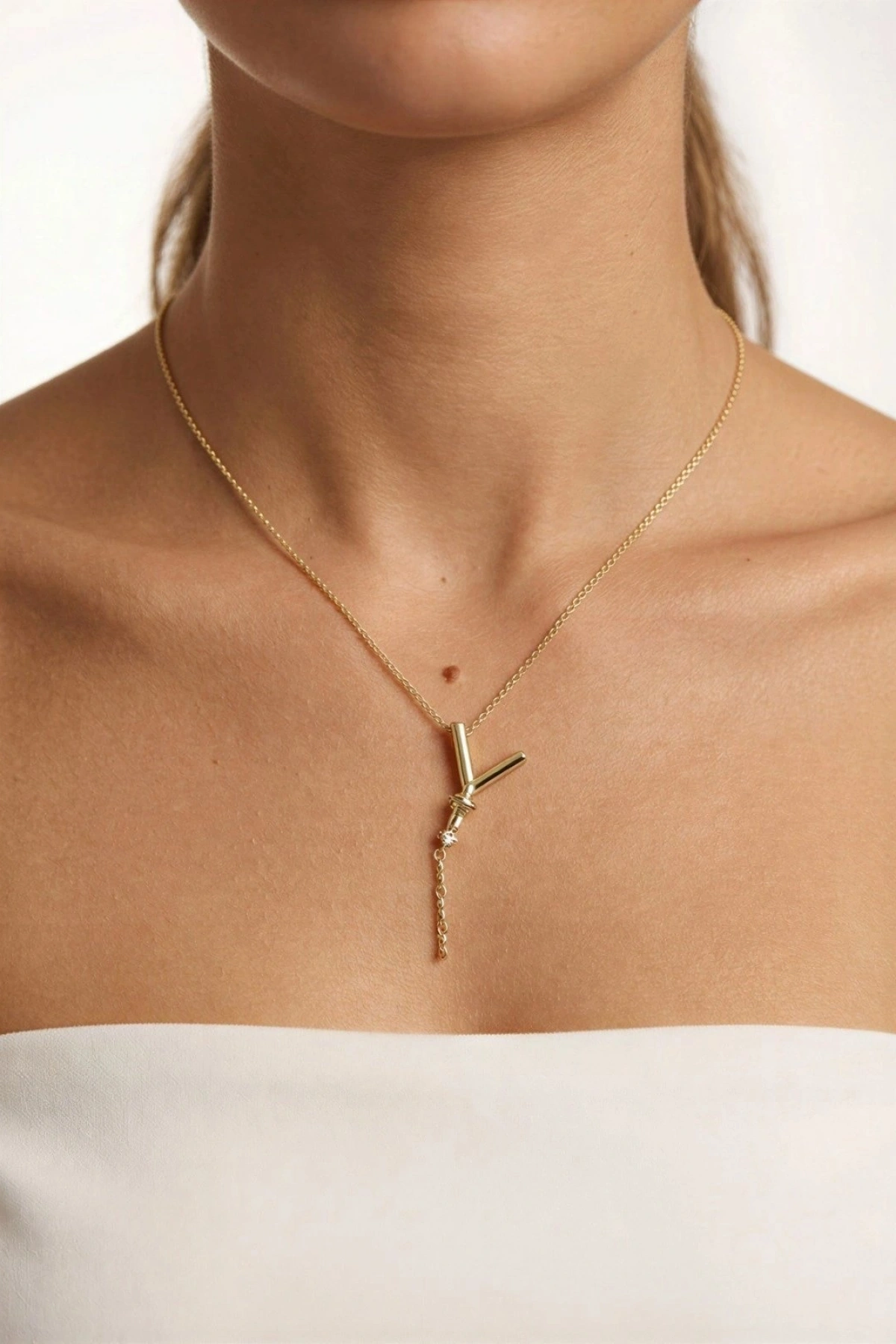 Sallantı Model Y Harf Detay Gold Altın Kaplama Kolye