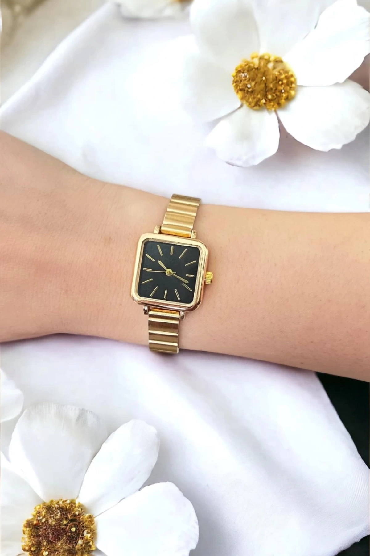 Baabi Model Gold İçi Siyah Kadın Kol Saati