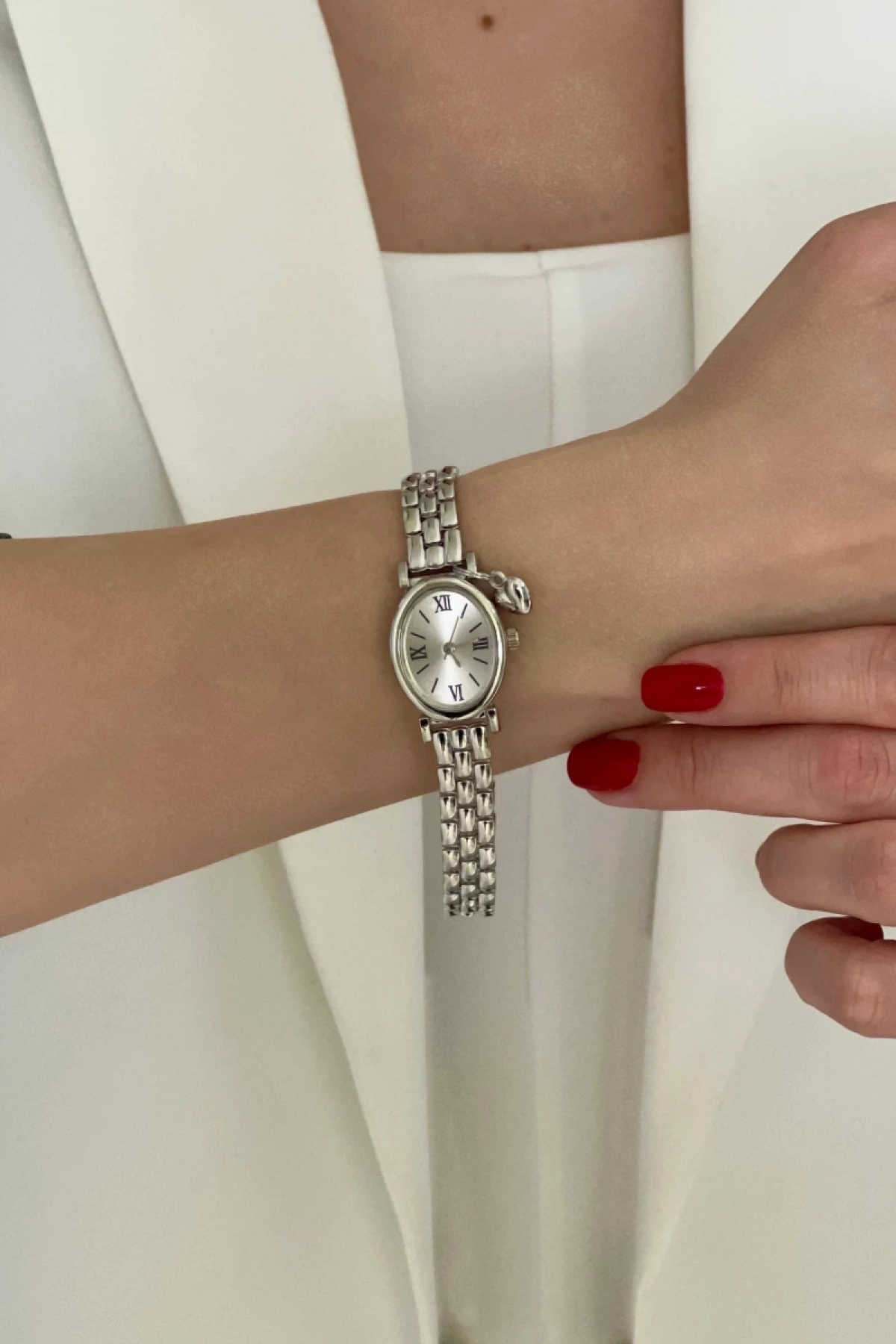Bat Model Beyaz İçi Beyaz Kadın Kol Saati