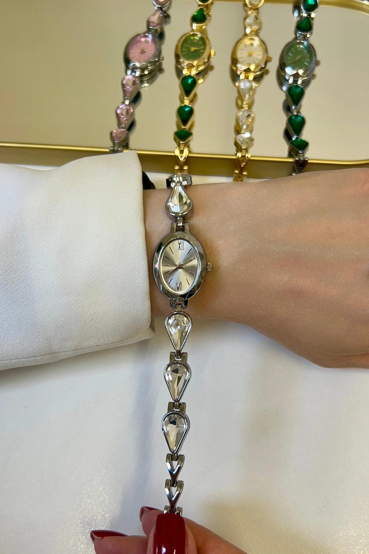 Damla Model Silver İçi Beyaz Detay Kadın Kol Saati