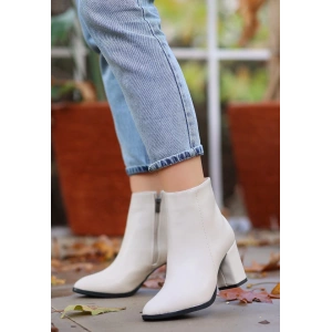 Biya Bej Cilt Topuklu Bot