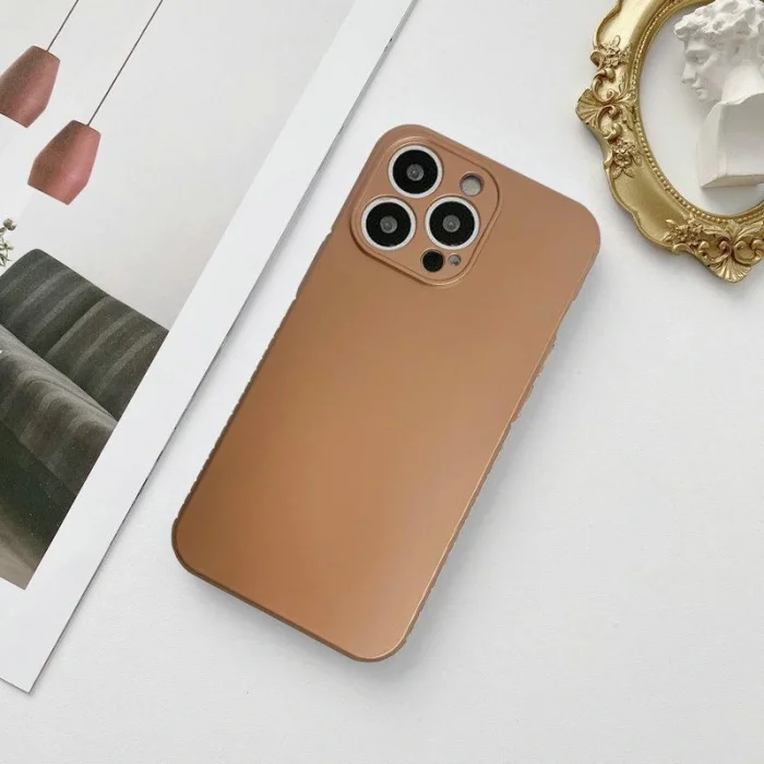 İphone 11 Metalic Renk Kamera Korumalı Kare Silikon Kılıf