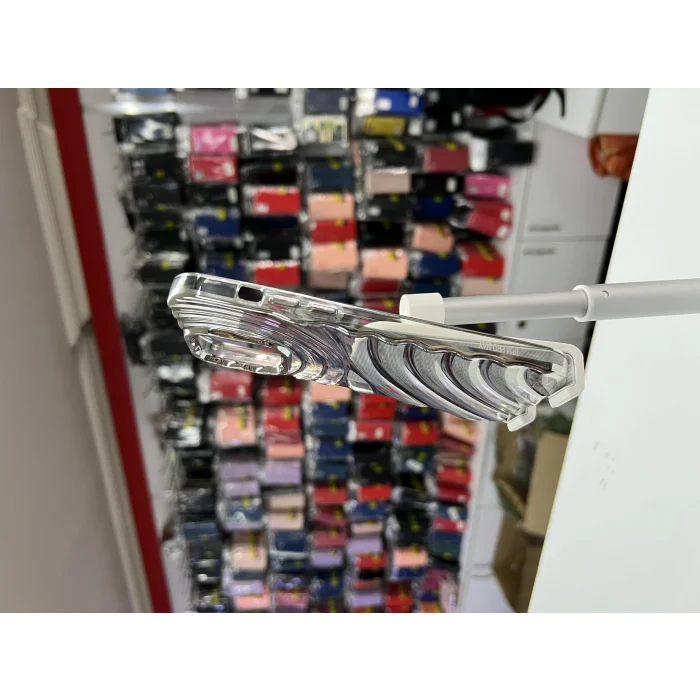 İphone 14 Pro Max Ripples Parlak Darbelere Dayanıklı Silikon Kılıf Siyah