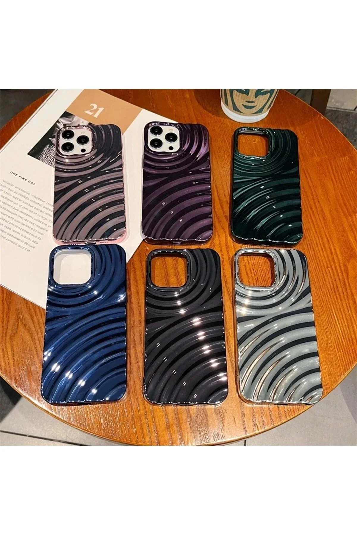 İphone 15 PRO Ripples Parlak Darbelere Dayanıklı Silikon Kılıf