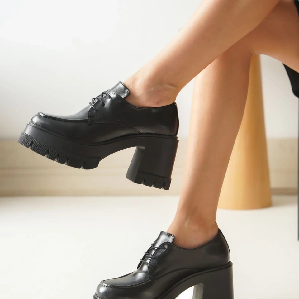 DERİ LOAFER MODELLERİ