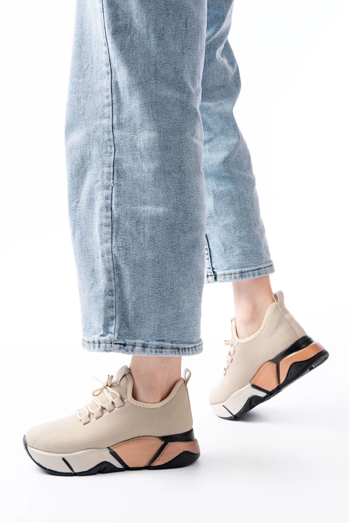 RS-400 Bej Bağcıklı Fileli Renkli Taban Günlük Kadın Spor