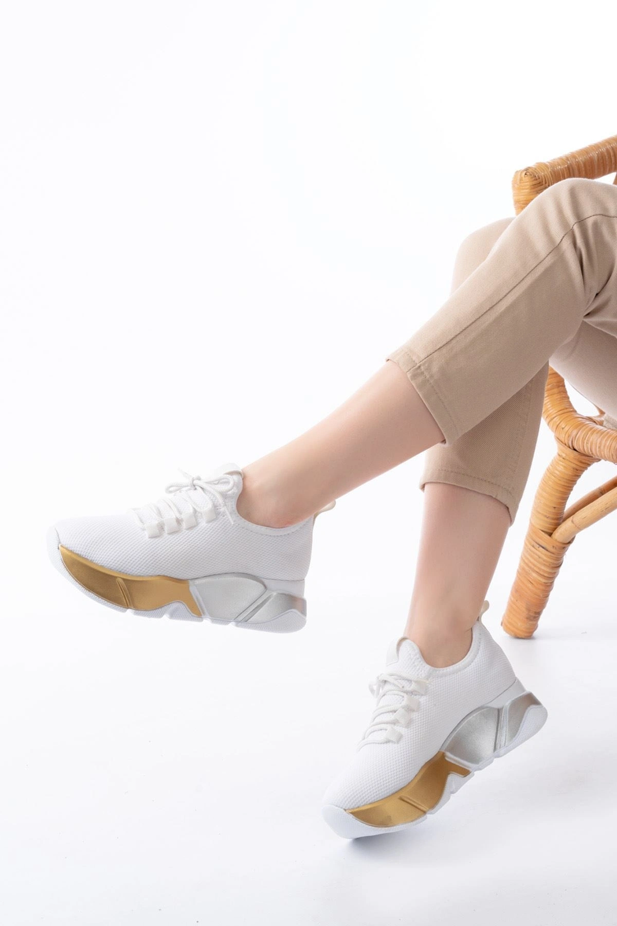 RS-400 Beyaz Bağcıklı Fileli Renkli Taban Günlük Kadın Spor