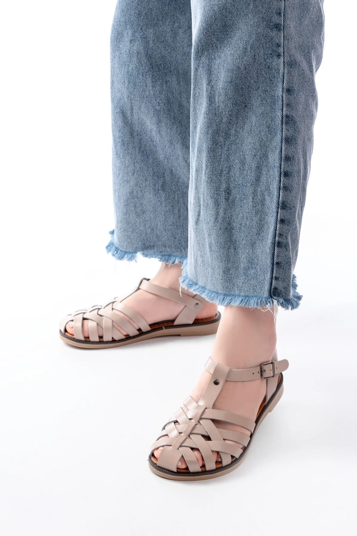 205-02 Bej Ortopedik Hakiki Deri Kadın Sandalet