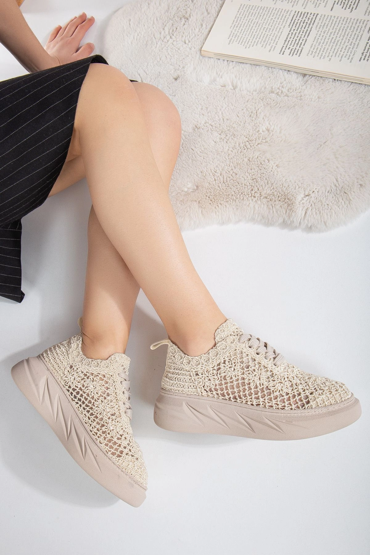 Dantel Detaylı Sneakers
