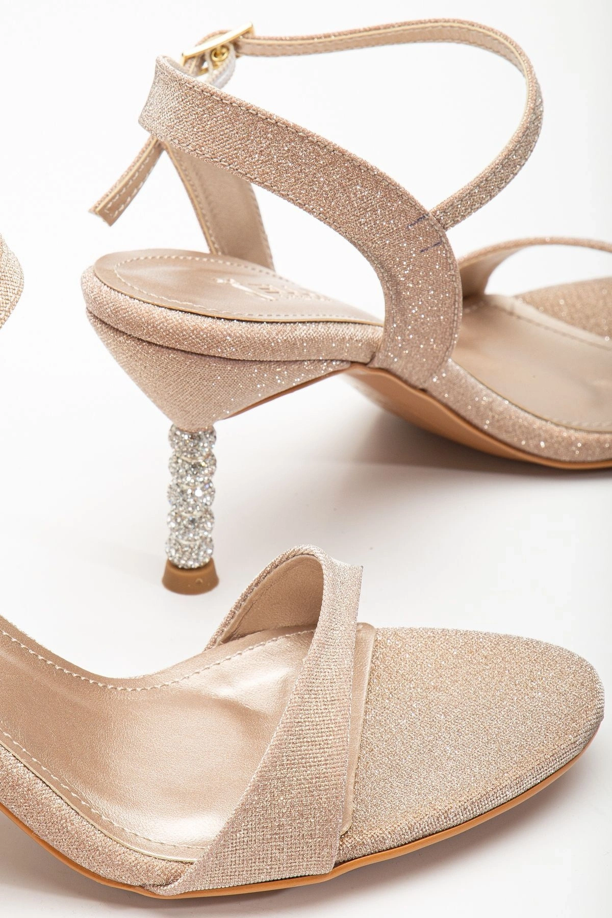 Rose Simli Ökçe Taş Detaylı Özel Tasarım Sandalet