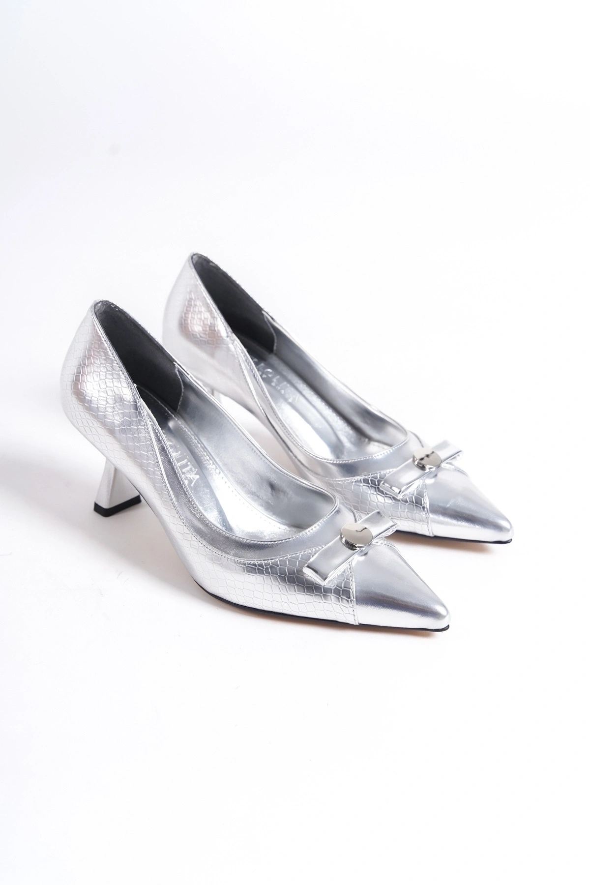 Gümüş Lüx Stilletto