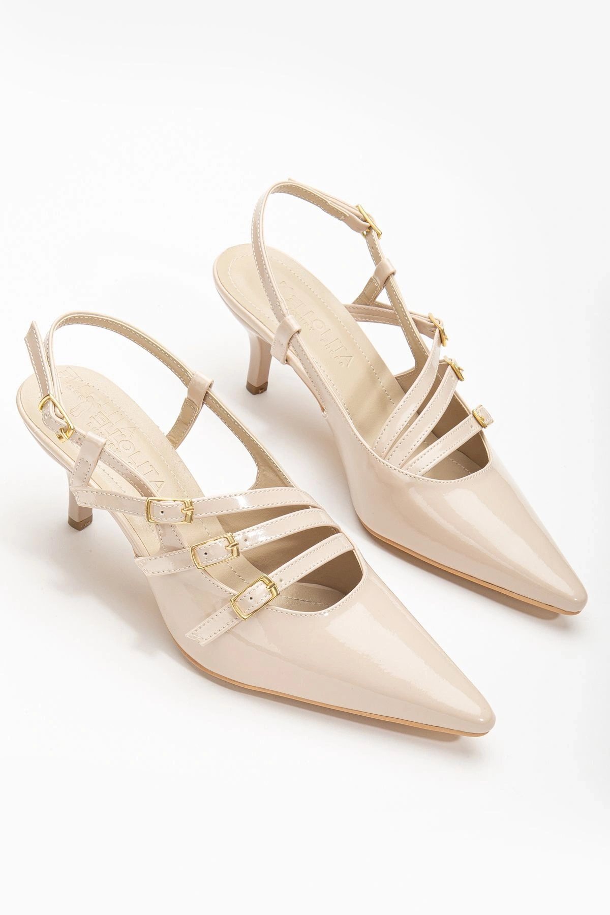 4 Tokalı Kısa Topuklu  Ayakkabı