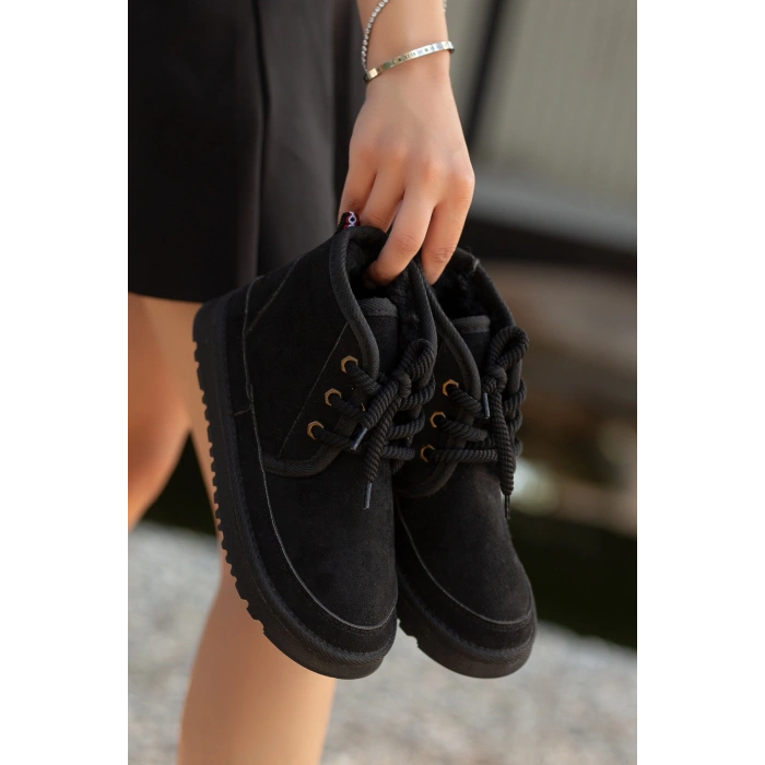 Mini İçi Kürk Astarlı Siyah Alçak Taban Bağcıklı Rahat Kadın Bot