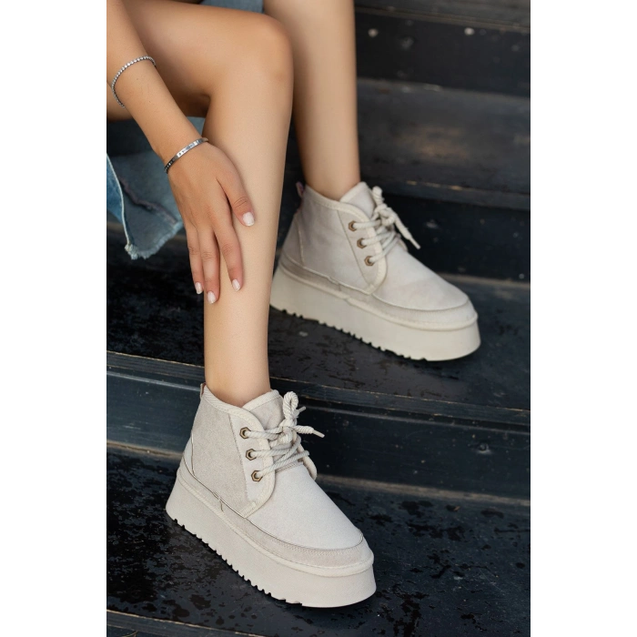 Lady İçi Kürklü Kalın Taban Bağcıklı Bej Ten Rahat Kadın Bot