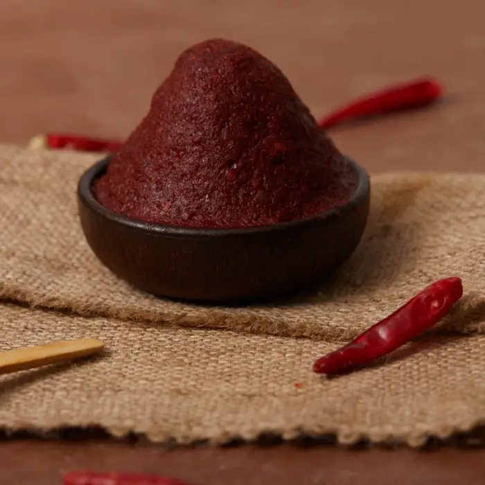 Ev Yapımı Tatlı Biber Salçası