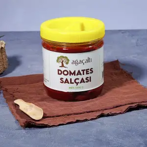 Ev Yapımı Domates Salçası