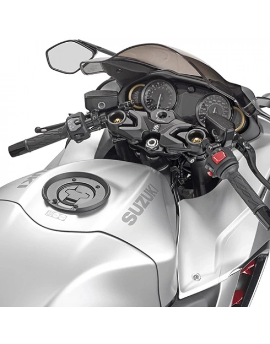 GIVI BF67 DEPOÜSTÜ ÇANTA APARATI SUZUKI 1300 HAYABUSA (21-24)