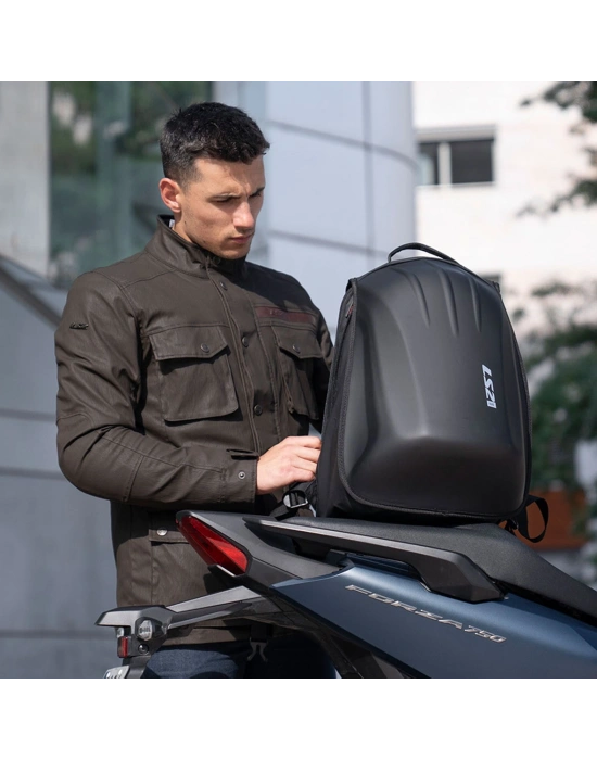 LS2 SHIELD 25L SIRT ÇANTASI