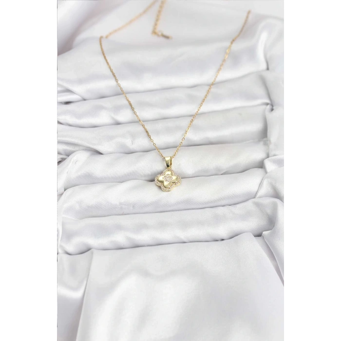 316L Çelik Zincir Gold Renk Zirkon Taşlı Yonca Model Kadın Kolye