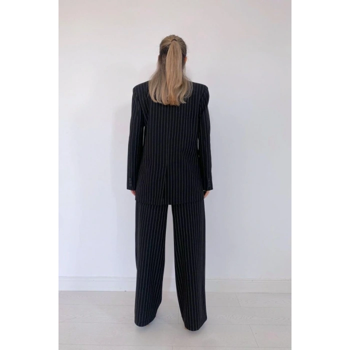 Siyah Çizgili Ceket - Yelek Ve Pantolon Takım