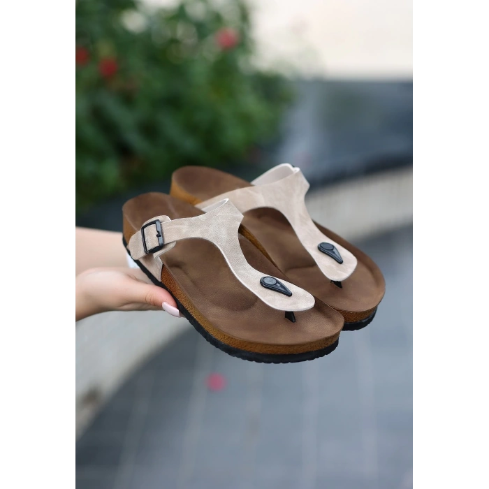 Aksar Krem Nubuk Parmak Arası Terlik