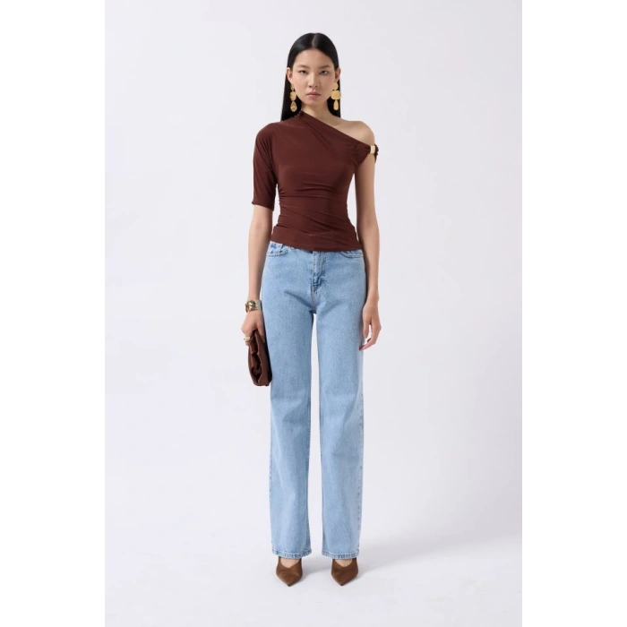 Aksesuar Detay Cutout Bluz