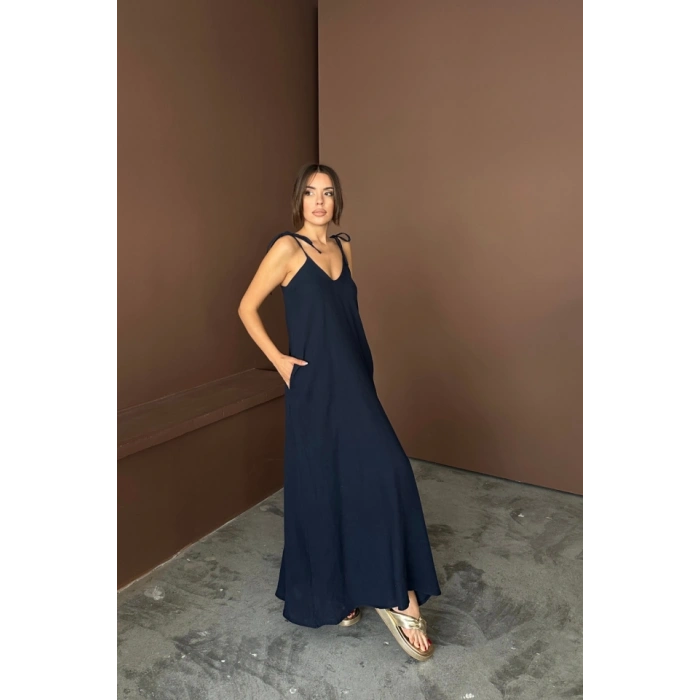 ASKILI UZUN SALAŞ MÜSLİN ELBİSE - Lacivert