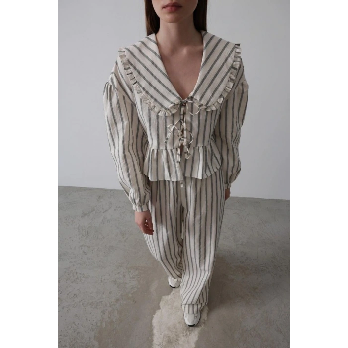 Bebe Yakalı Önü Bağlamalı Takım - Natür