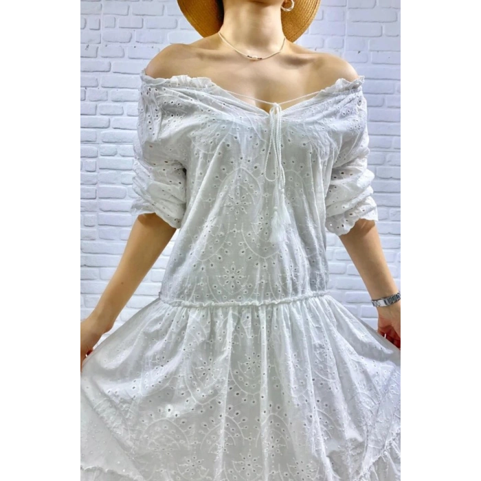 Beyaz Dantelli New Elbise