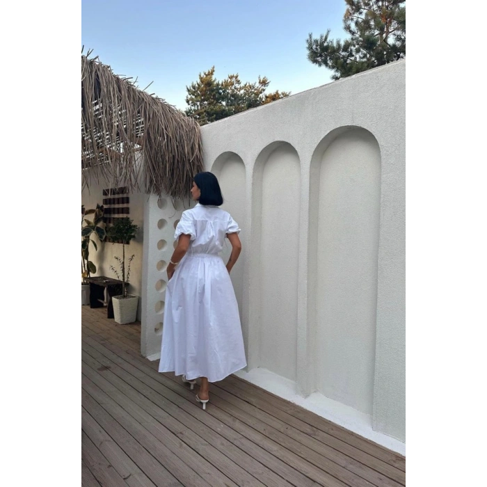 Beyaz Nakışlı İşlemeli Elbise