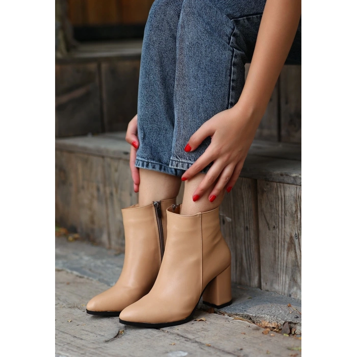 Biya Krem Cilt Topuklu Bot