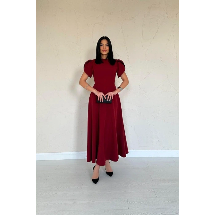 Bordo Arkası Fiyonk Garnili Britli Elbise