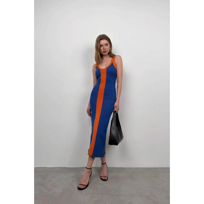 Çift Renk Yırtmaç Detay Elbise