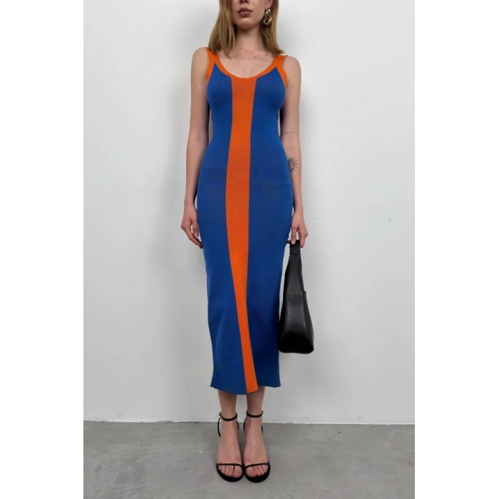 Çift Renk Yırtmaç Detay Elbise