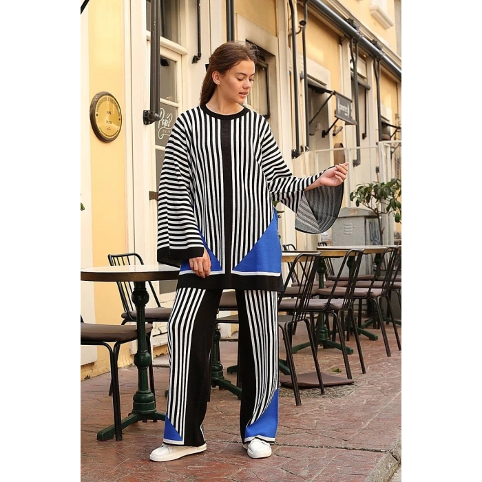 Çizgili bisiklet yaka triko takım siyah