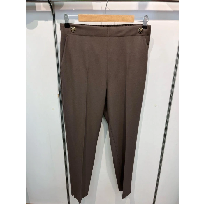 Dekorati̇f Düğmeli̇ Arka Bel Lasti̇kli̇ Pantolon