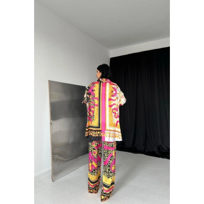 Desenli Gömlek Ve Desenli Pantolon Takım