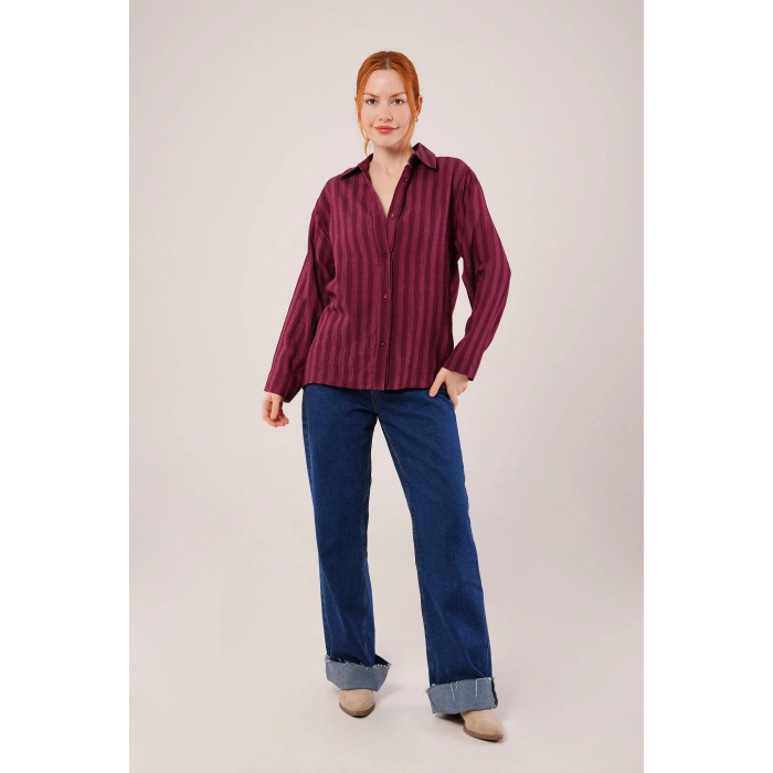 Düğmeli Ve Çizgi Detaylı Bordo Gömlek