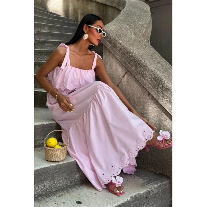 Etek Ucu Brode Nakışlı Boyundan Bağlamalı Elbise 2881