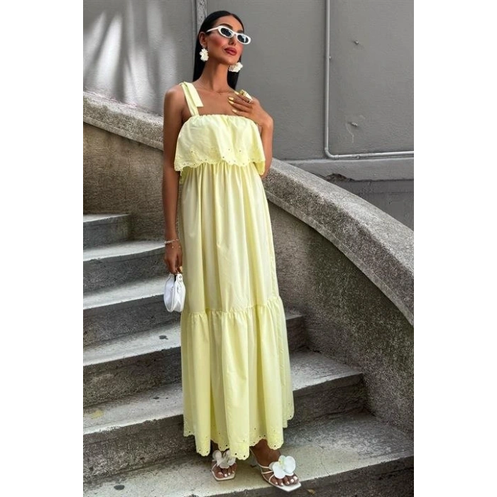 Etek Ucu Brode Nakışlı Boyundan Bağlamalı Elbise 2881