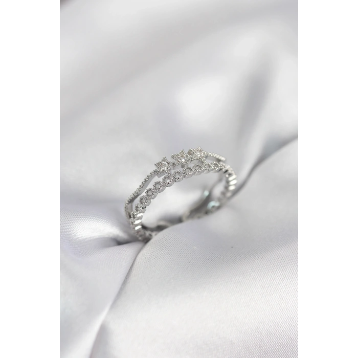 Gümüş Renk Minimal Yıldızlı Model Kadın Yüzük