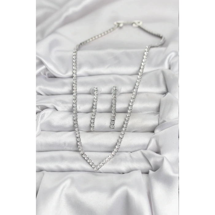 Gümüş Renk Zirkon Taşlı Kadın Kolye Küpe Seti