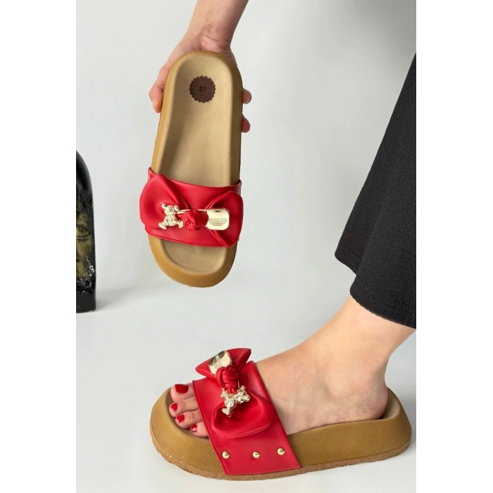 Jude Kırmızı Cilt Ayıcıklı Terlik