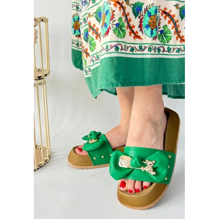 Jude Yeşil Cilt Ayıcıklı Terlik
